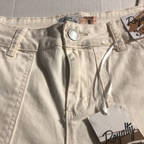 🌻Royalty Mid Rise 8 Beige Jean - Picture 2 of 11